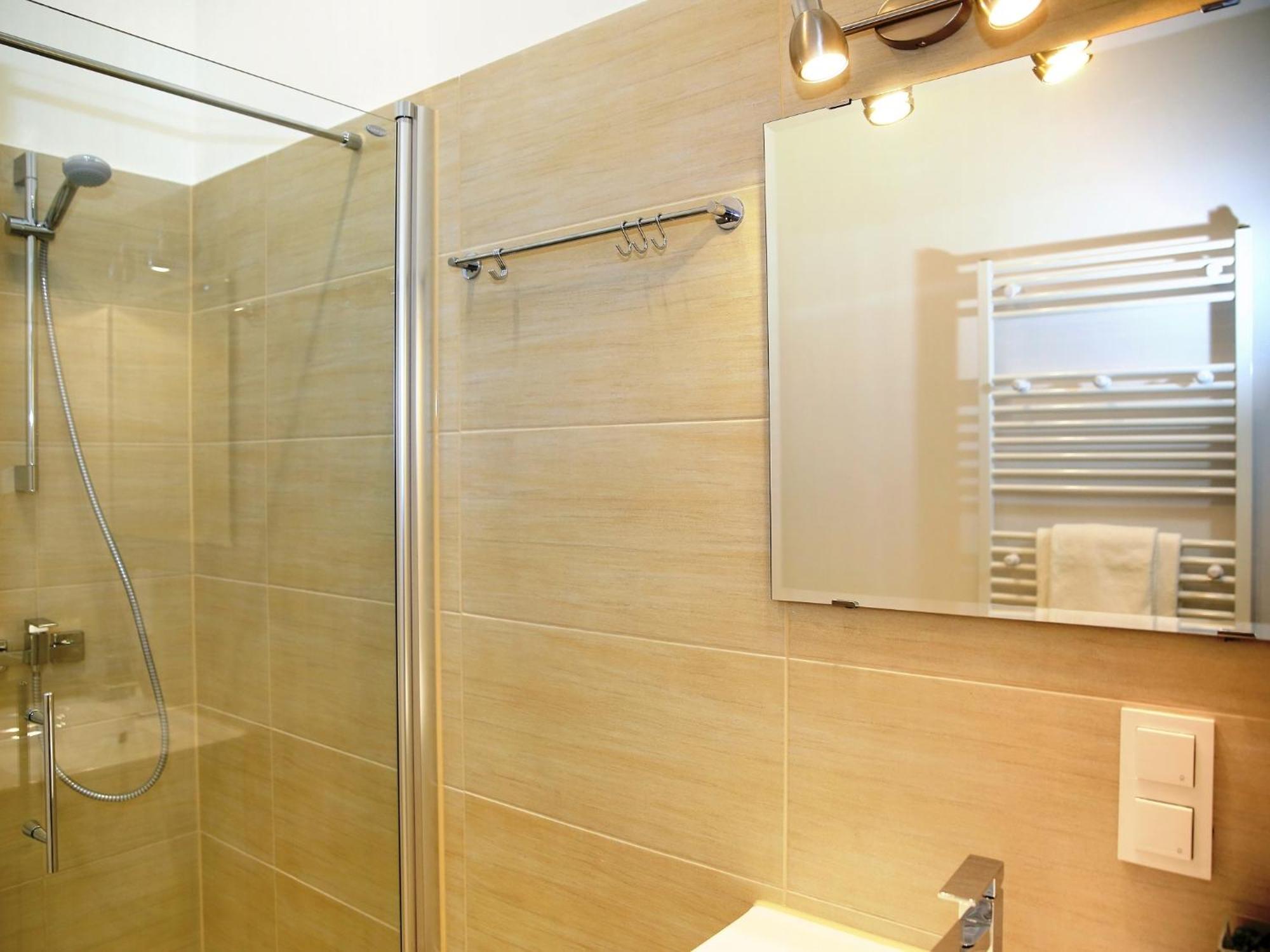 Flatprovider Comfort Eduard Apartment - Contactless Check In Wien Ngoại thất bức ảnh